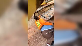 Hardworking Black woman with a big ass fucking a BBC at the construction site