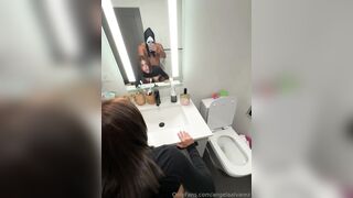 Angela Álvarez having sex with a stranger in a public restroom